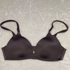Victoria’s Secret Padded No-Wire Bra Size 32B